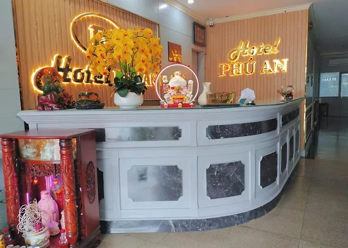 Phú