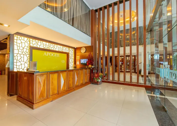 Apogee Hotel
